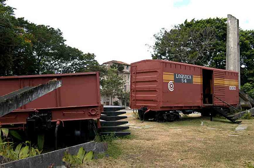 Treno-Blindato-a-Santa-Clara